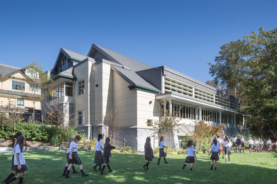 温哥华地区女子私校推荐：Crofton House School 加拿大多伦多新飞扬留学